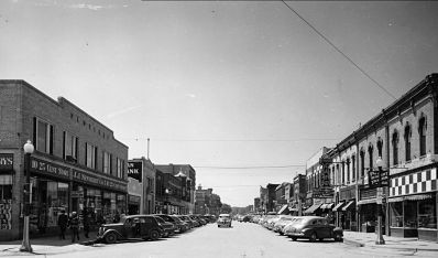 Newberrys on the Corner of Douglas and Fourth, Yankton, SD, circa 1947